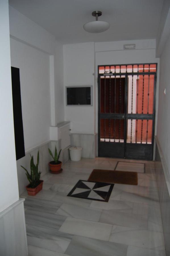 Apartamento Verde, Tranquilo, 2 D, Parking Opcional Sevilla Kültér fotó