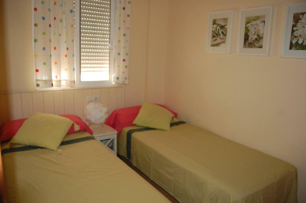 Apartamento Verde, Tranquilo, 2 D, Parking Opcional Sevilla Kültér fotó